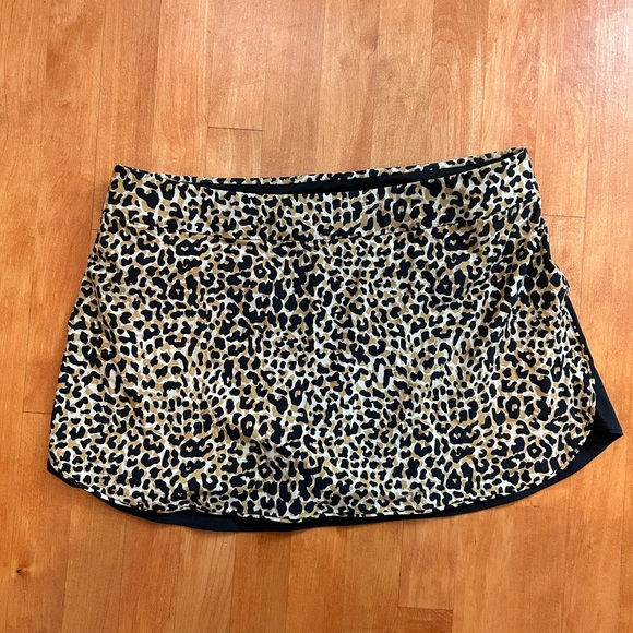 Outdoor Voices cheetah skort XL - Picture 4 of 8